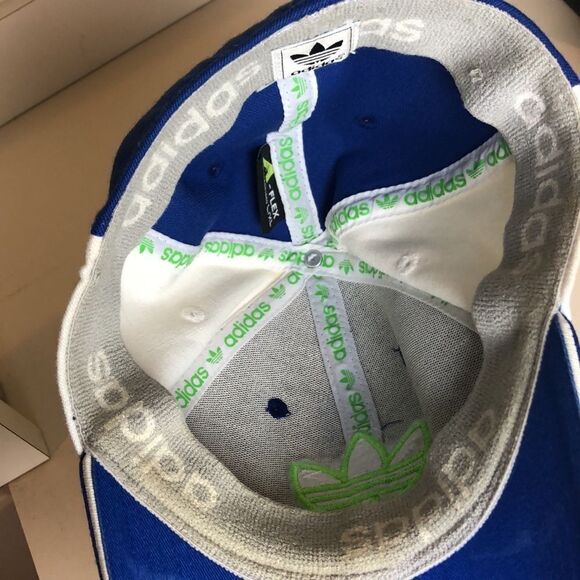 Early 2000’s Adidas Fitted Hat - Picture 5 of 5